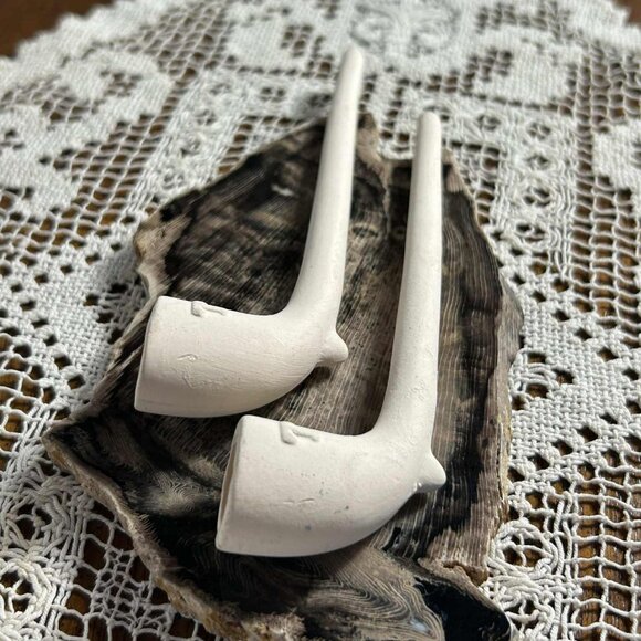 Vintage Thomas Dormer 5” white clay bubble blower pair - Picture 2 of 9